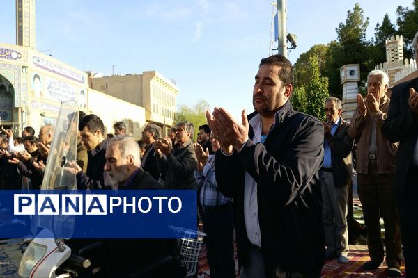 شکرانه توحید؛ نماز عید فطر در نجف‌آباد