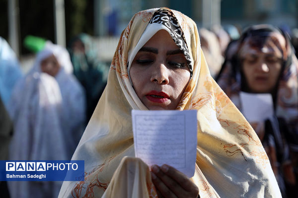 نماز عید فطر - امامزاده پنج تن لویزان