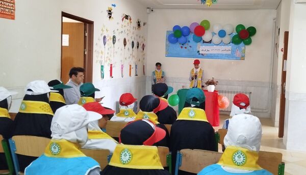 جشنی به‌مناسبت سالروز تاسیس سازمان دانش‌آموزی در لردگان