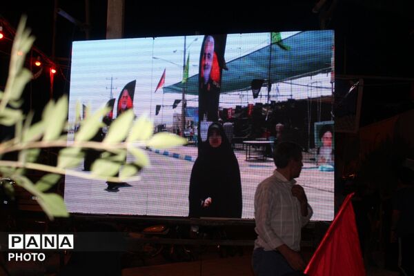 موکب های شهرستان فاروج در حال خدمت رسانی به زائران به رهبر انقلاب 