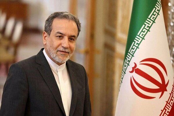 رایزنی عراقچی و اسحاق‌دار درباره تحولات مرتبط با روابط هند و پاکستان