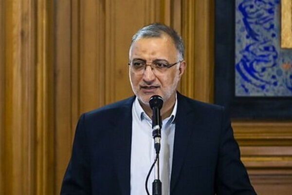 حضور زاکانی در مراسم وداع با رهبر شهید