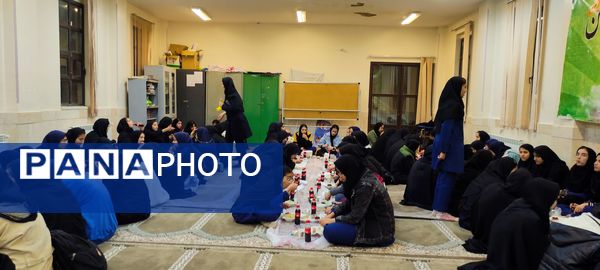 لحظات به یاد ماندنی افطار این‌بار در آموزشگاه فدک شهرستان بن 