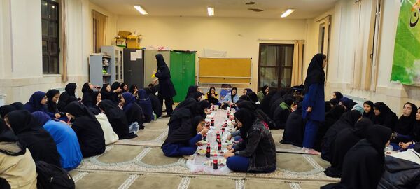 لحظات به یاد ماندنی افطار این‌بار در آموزشگاه فدک شهرستان بن 
