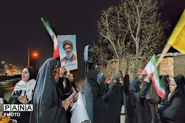 شیعه امام خود را تنها نمی گذارد 