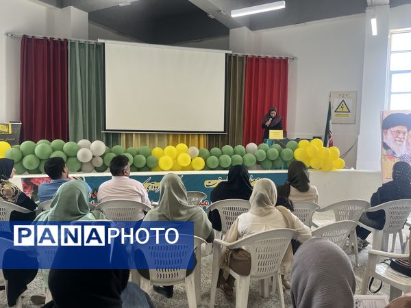 برگزاری جلسه اولیا و مربیان پایه اول دبستان شهید تندگویان