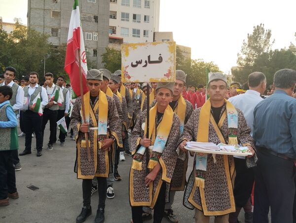 جشنواره رنگ‌ها و فرهنگ‌ها