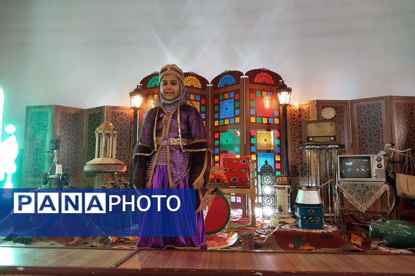 ویژه برنامه میلاد حضرت زهرا (س) و روز مادر دبستان یگانه 