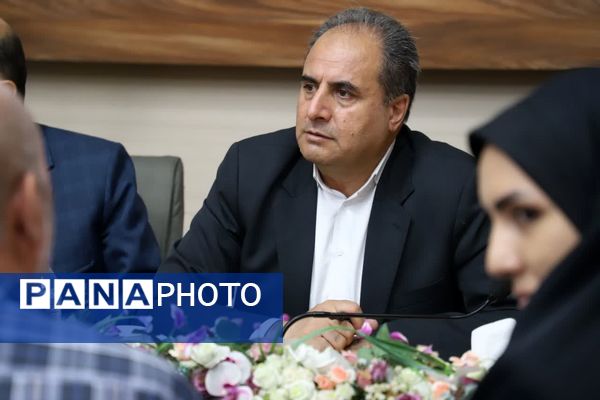 دیدار مردمی مدیرکل آموزش و پرورش آذربایجان شرقی در آستانه بازگشایی مهر