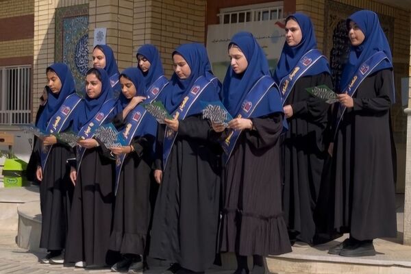 انتخابات همیار مشاور در آموزشگاه منتصرین شاهد شهرستان ورامین