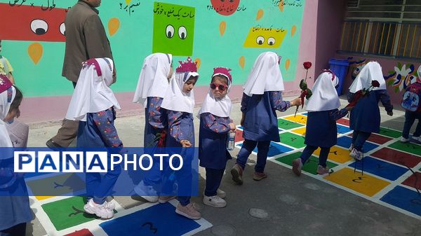 برگزاری آیین جشن غنچه‌ها در مدارس استان البرز