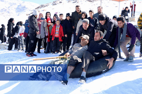 نشاط زمستانی در پیست «سخوید» یزد