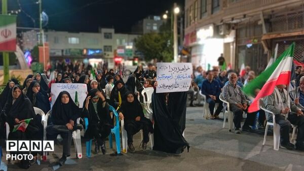 از کمیجان بازهم نوای «یاحیدر، یاحیدر» به گوش رسید. 
