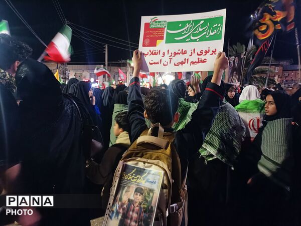اربعین رهبر شهید انقلاب و شهدای میناب در گلوگاه 