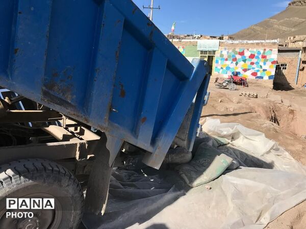 آغاز عملیات ساخت آموزشگاه سه‌ کلاسه «۱۲ بهمن» در روستای بابا فرجی در شهرستان کلات  