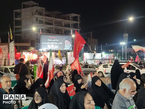 اجتماع دانش آموزان ناحیه سه در میدان احمدآباد