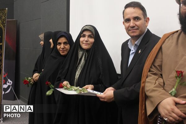 تقدیر از مدیران، معاونان و مدیران فعال قرآنی در آیین اختتامیه چهل‌وچهارمین مسابقات قرآن، عترت و نماز شهرستان اسلامشهر 