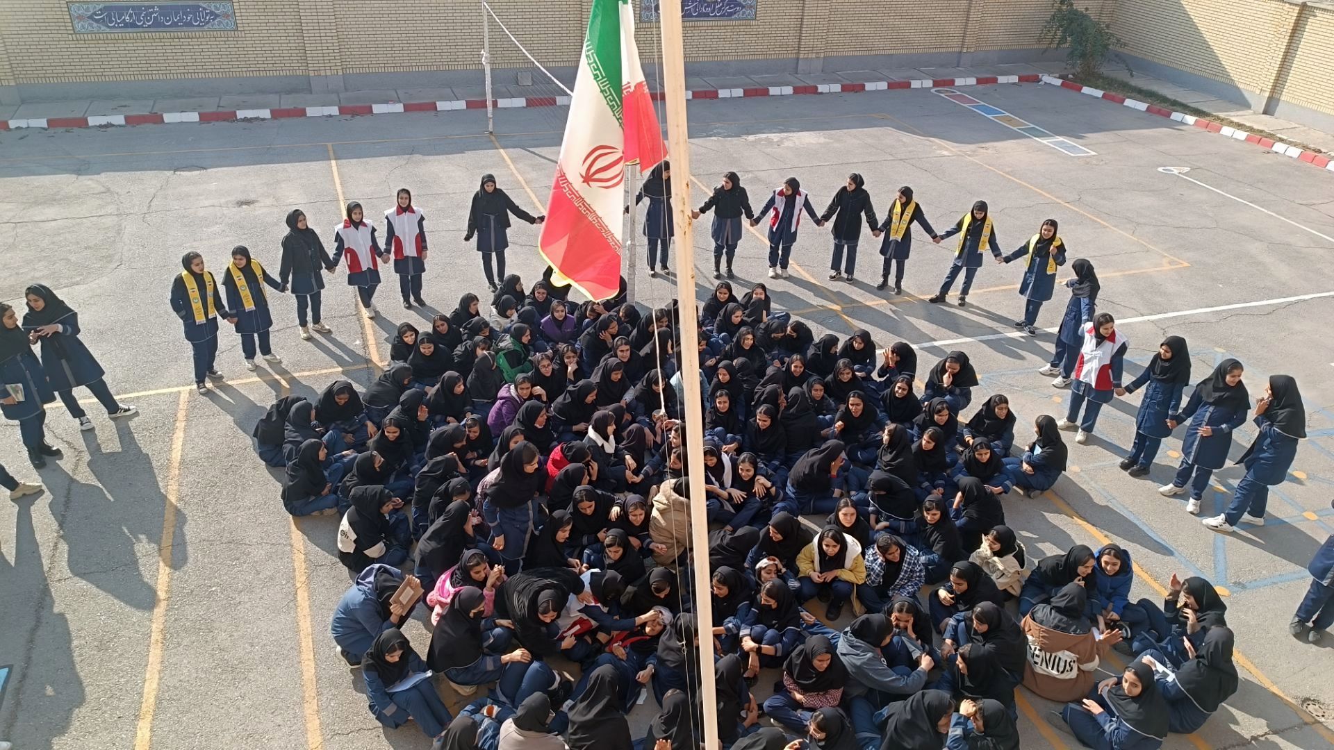 مانور زلزله در مدرسه مرحوم عباسی ملکان