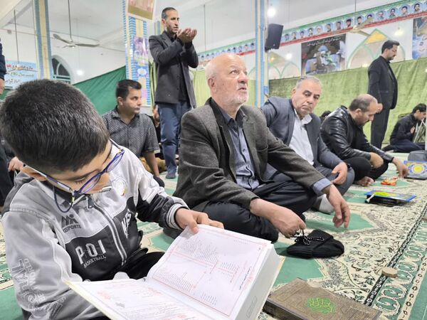 مراسم احیا شب بیست و یکم ماه مبارک رمضان در مسجد امام خمینی(ره) حسن آباد جرقویه