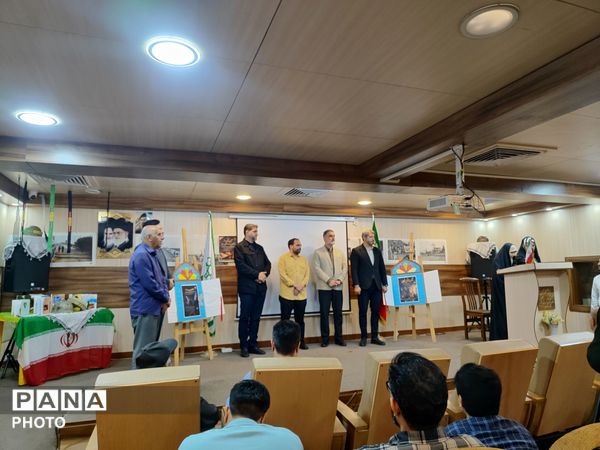 تجلیل از نویسندگان دهه هشتادی و نودی حوزه دفاع مقدس