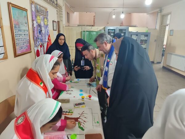 آشنایی با فرهنگ و بازی‌های بومی و محلی در ارزیابی سازمان دانش‌آموزی از مدارس قائمشهر