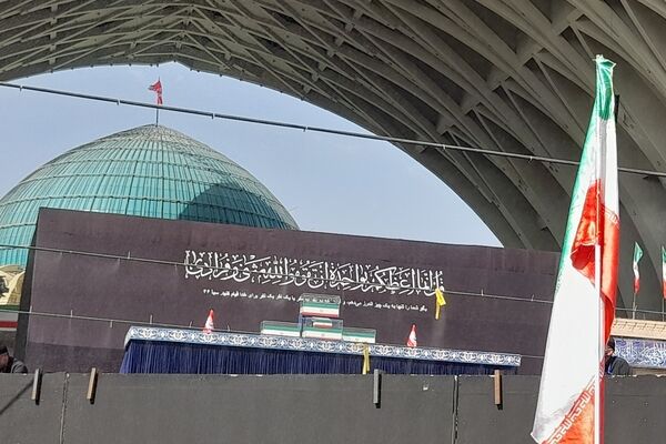  تهران در سوگِ رهبر شهید ایستاد