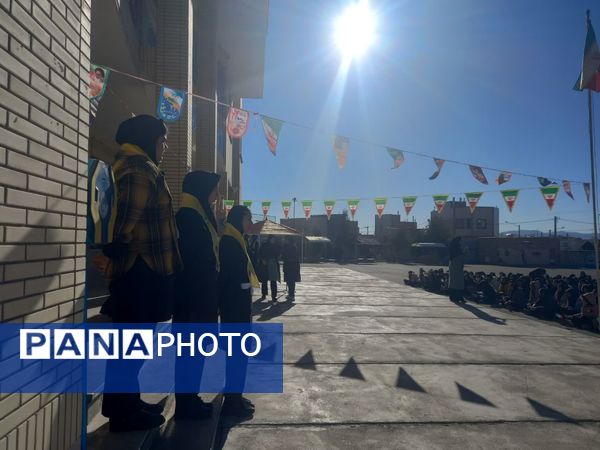 مراسم چهل وششمین سالگرد انقلاب اسلامی در دبیرستان فرهنگ مرحوم فخرایی