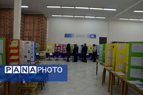 افتتاح نمایشگاه پژوهش های دانش آموزی در چارچوب جشنواره جابر بن حیان 