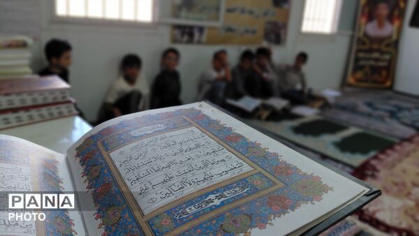 نوای آیات در دارالقرآن رشتخوار؛ دومین مرحله آزمون حفظ عمومی یک جزء قرآن کریم
