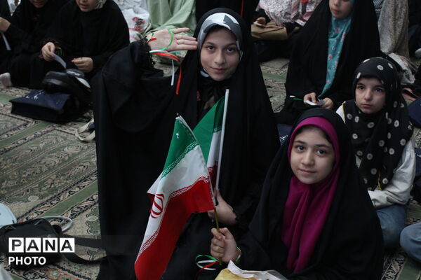 همدان میزبان «بزرگترین نماز جمعه دخترانه»
