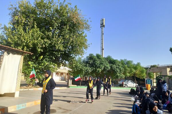 روز شاد و به یاد ماندنی با برنامه‌های ورزشی در مدرسه