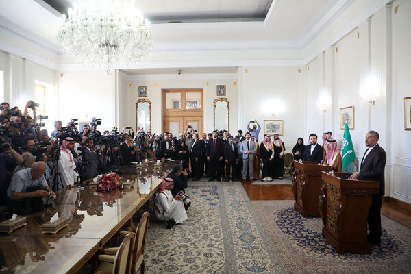 دیپلمات شهید