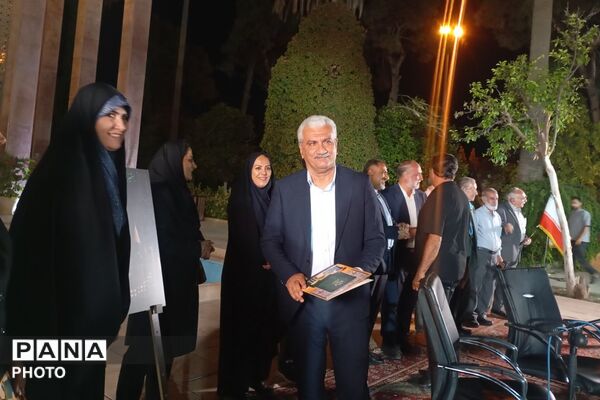 شب شعر طنز شیرازخند ۴