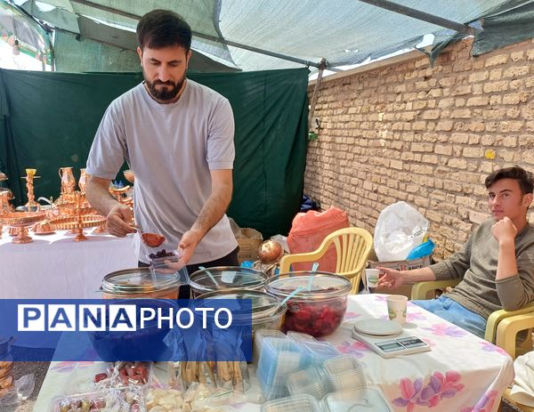 جشنواره و نمایشگاه بومی و محلی بهار در بهار روستای جندابه