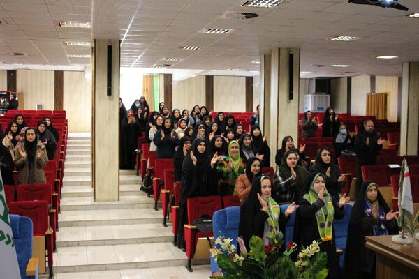 اولین جلسه کارگاه توانمندسازی مربیان پیشتاز کاردان سازمان دانش‌آموزی ناحیه ۴ کرج