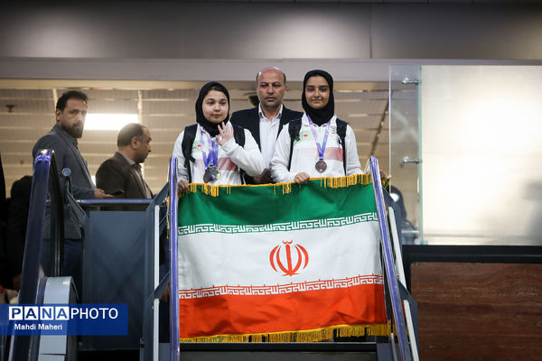 آیین استقبال از کاروان ورزشی دانش‌آموزی امید ایران از رقابت های ژیمنازیاد صربستان