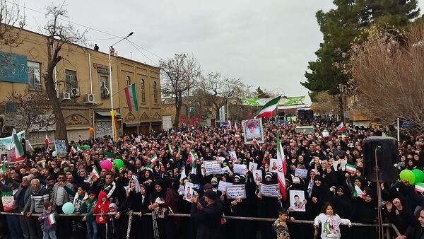 راهپیمایی ۲۲ بهمن نشان دهنده همبستگی و اتحاد مردم ایران 
