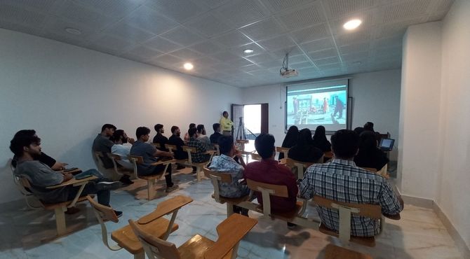  نشست تخصصی وقف، دانش‌بنیان در جم