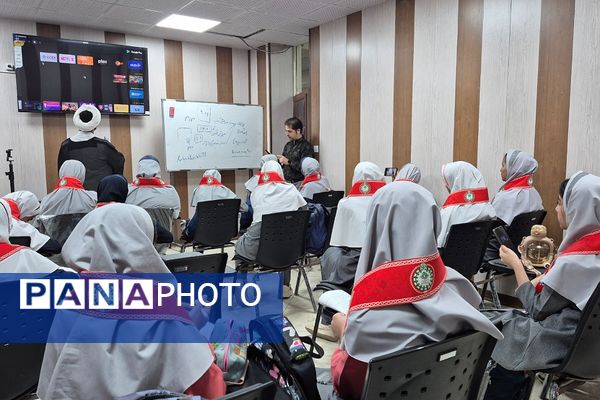 برگزاری کلاس آموزش هوش مصنوعی ویژه پیشتازان دختر منطقه کهریزک