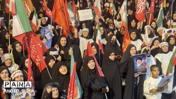 صد و سی شب بیعت با رهبری در نورآباد؛ تجدید میثاق مردم با ولایت