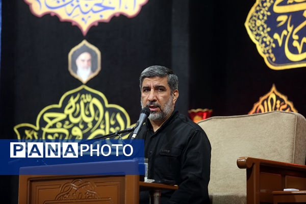 اجتماع لبیک یا حسین(ع) و گرامیداشت شهدای 15 خرداد در حرم حضرت معصومه(س)