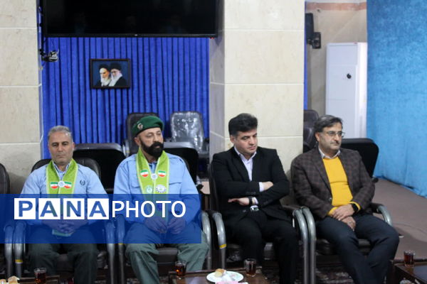 دیدار مربیان و اعضای منتخب سازمان دانش‌آموزی سمنان با نماینده ولی‌فقیه در استان 