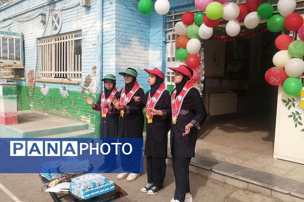 جشن پیروزی انقلاب اسلامی در مدارس منطقه کهریزک 