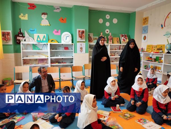 اجرای طرح شورای‌ معلمین  هم پایه مقطع ابتدایی در دبستان مالک اشتر شهرستان ملارد