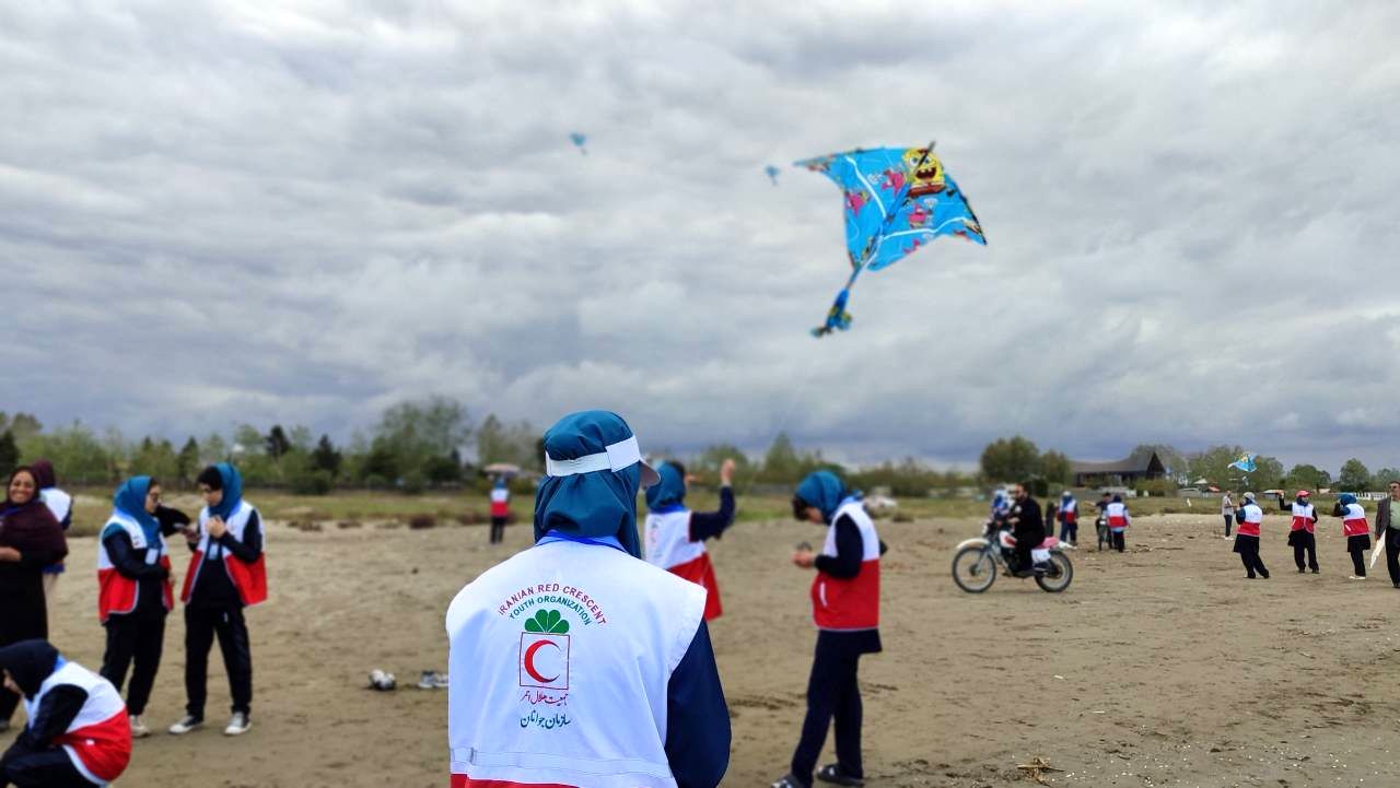 برگزاری پویش ساحلی «بادبادک‌های امید» در  مرحله کشوری سیزدهمین دوره مسابقات آماده دختران