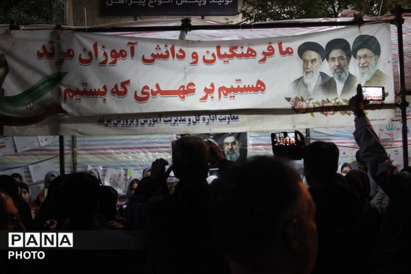 هم‌نوایی دختران پیشتاز مرند در شب زیارت سیدالشهداء (ع)