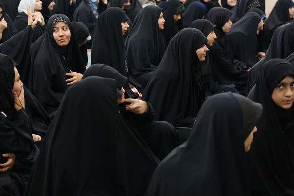 دومین روز اعتکاف دانش‌آموزی دختران در قم