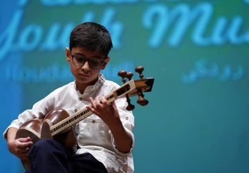 جشنواره موسیقی جوان به‌دور از فضای سیاسی به راه خود ادامه می دهد 