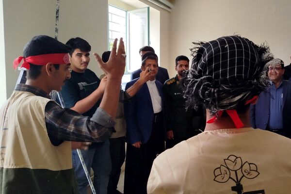 بازدید مسئولان از مدارس نوسازی‌شده لردگان در طرح ملی شهید عجمیان 