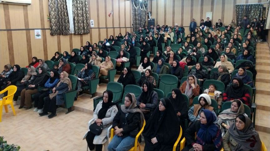 برگزاری جلسه آموزش خانواده در دبستان معلم آشخانه 